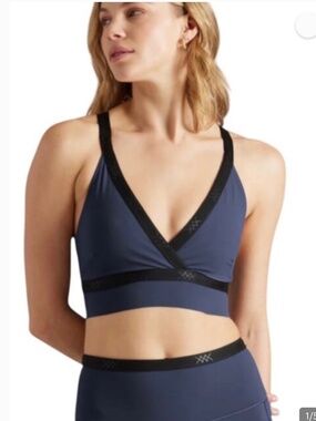 Rhone Women's Navy Blue Bralette with Black Trim. Sz XS.